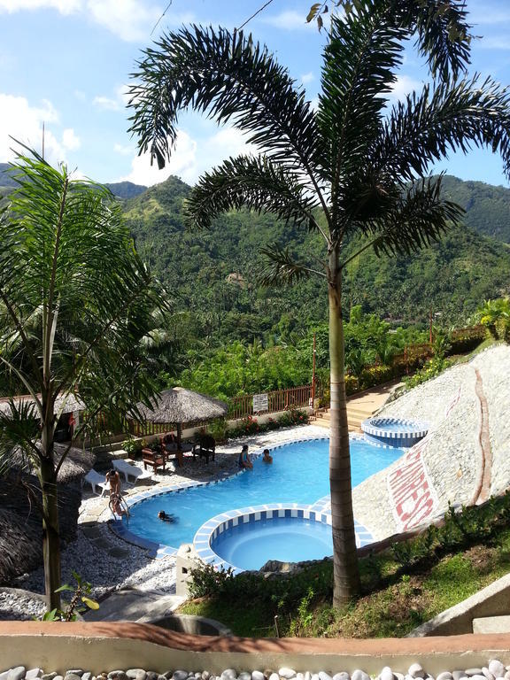 Tribal Hills Mountain Resort Puerto Galera Buitenkant foto