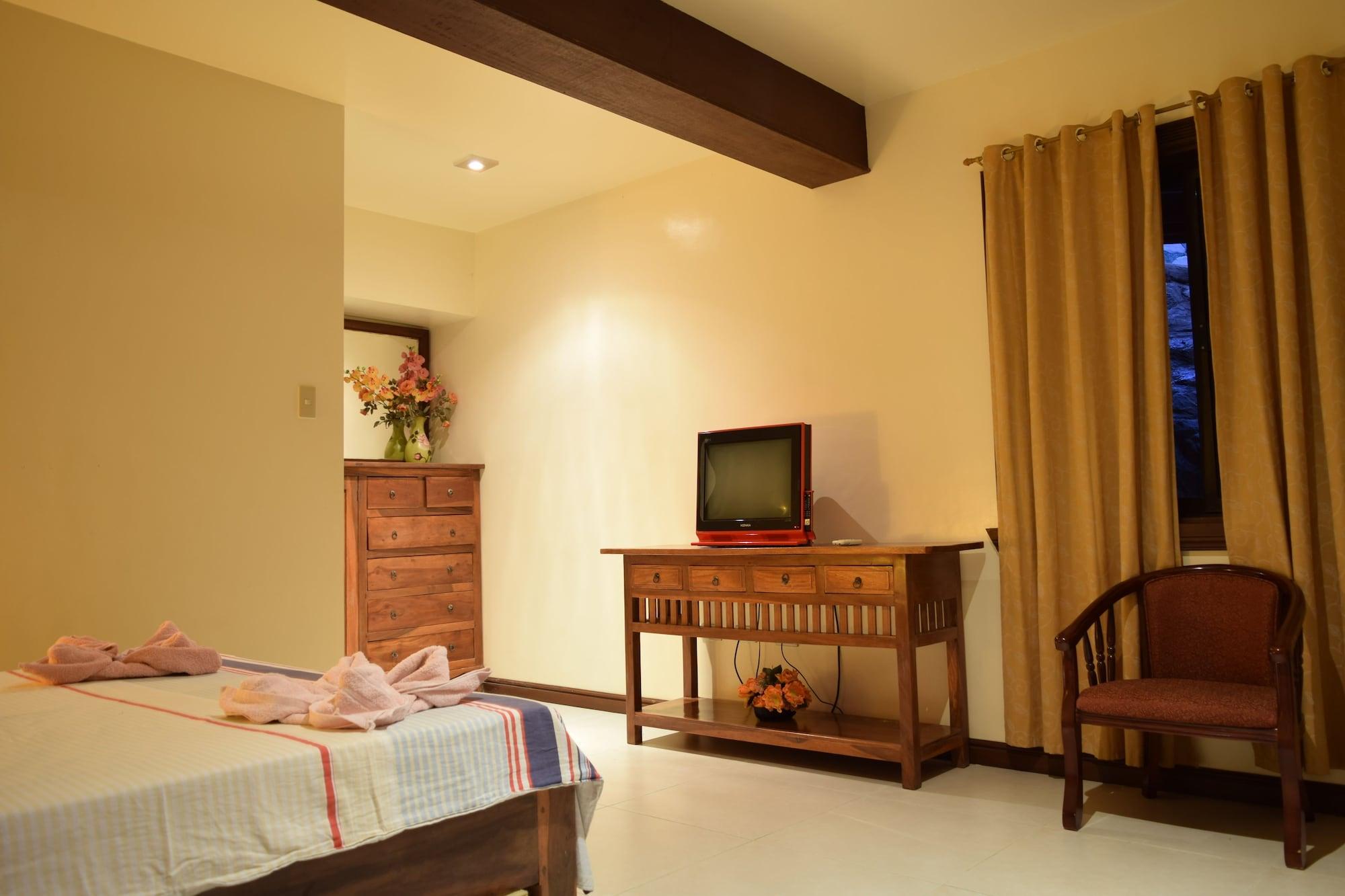 Tribal Hills Mountain Resort Puerto Galera Buitenkant foto